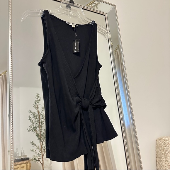 Express Wrap Tank Top - Picture 2 of 2
